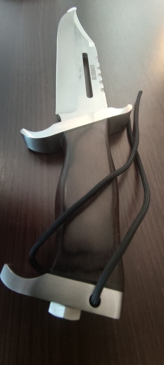 salvos.eu
Rambo 3 Sylvester Stallone Signature Edition knife salvos.eu
Rambo 3 Sylvester Stallone Signature Edition knife