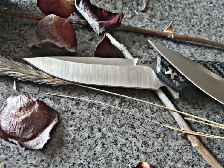Salvos.eu  /
Zero Tolerance 0452CF folding knife Salvos.eu  /
Zero Tolerance 0452CF folding knife