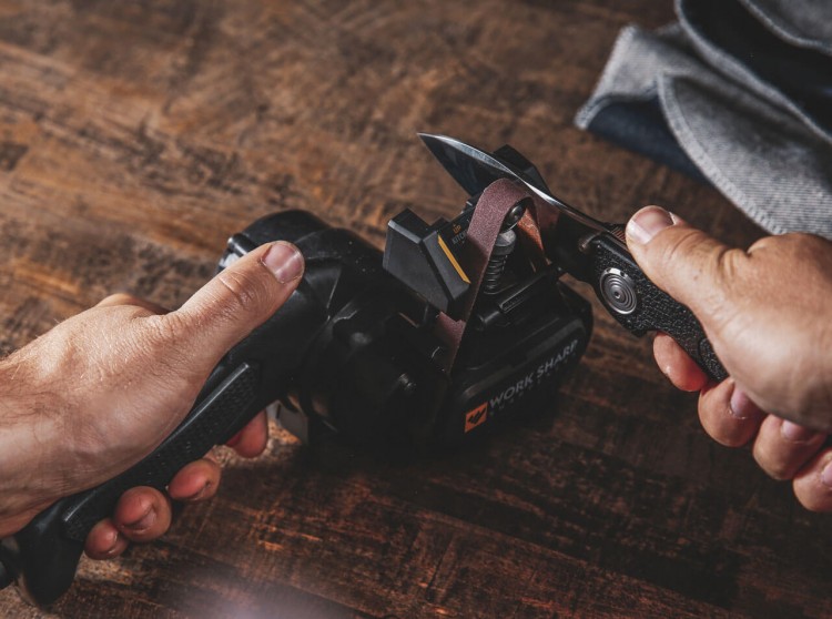 Электрическая точилка для ножей Work Sharp Knife & Tool Sharpener MK II 220V Электрическая точилка для ножей Work Sharp Knife & Tool Sharpener MK II 220V