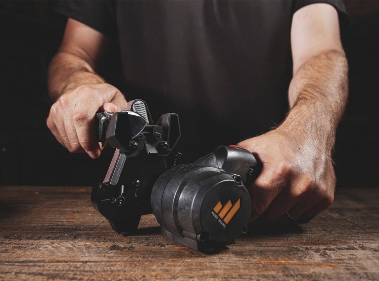 Электрическая точилка для ножей Work Sharp Knife & Tool Sharpener MK II 220V Электрическая точилка для ножей Work Sharp Knife & Tool Sharpener MK II 220V