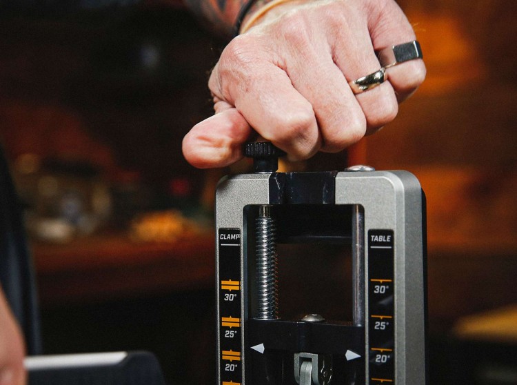 Электрическая точилка Work Sharp Professional Precision Adjust Knife Sharpener Электрическая точилка Work Sharp Professional Precision Adjust Knife Sharpener