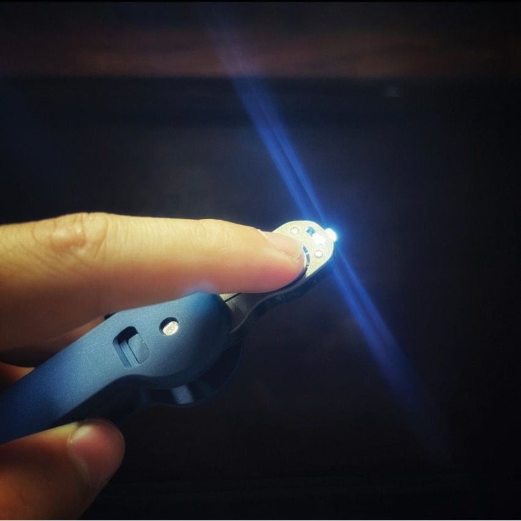 Cuchillo Flashlight Insert