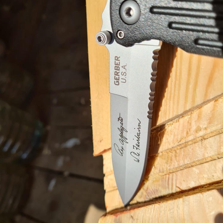 salvos.eu
Gerber Applegate-Fairbairn Combat folding knife 5785 salvos.eu
Gerber Applegate-Fairbairn Combat folding knife 5785